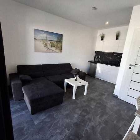 Domki Black Pearl Mielno Basen Sauna Jacuzzi Buitenkant foto