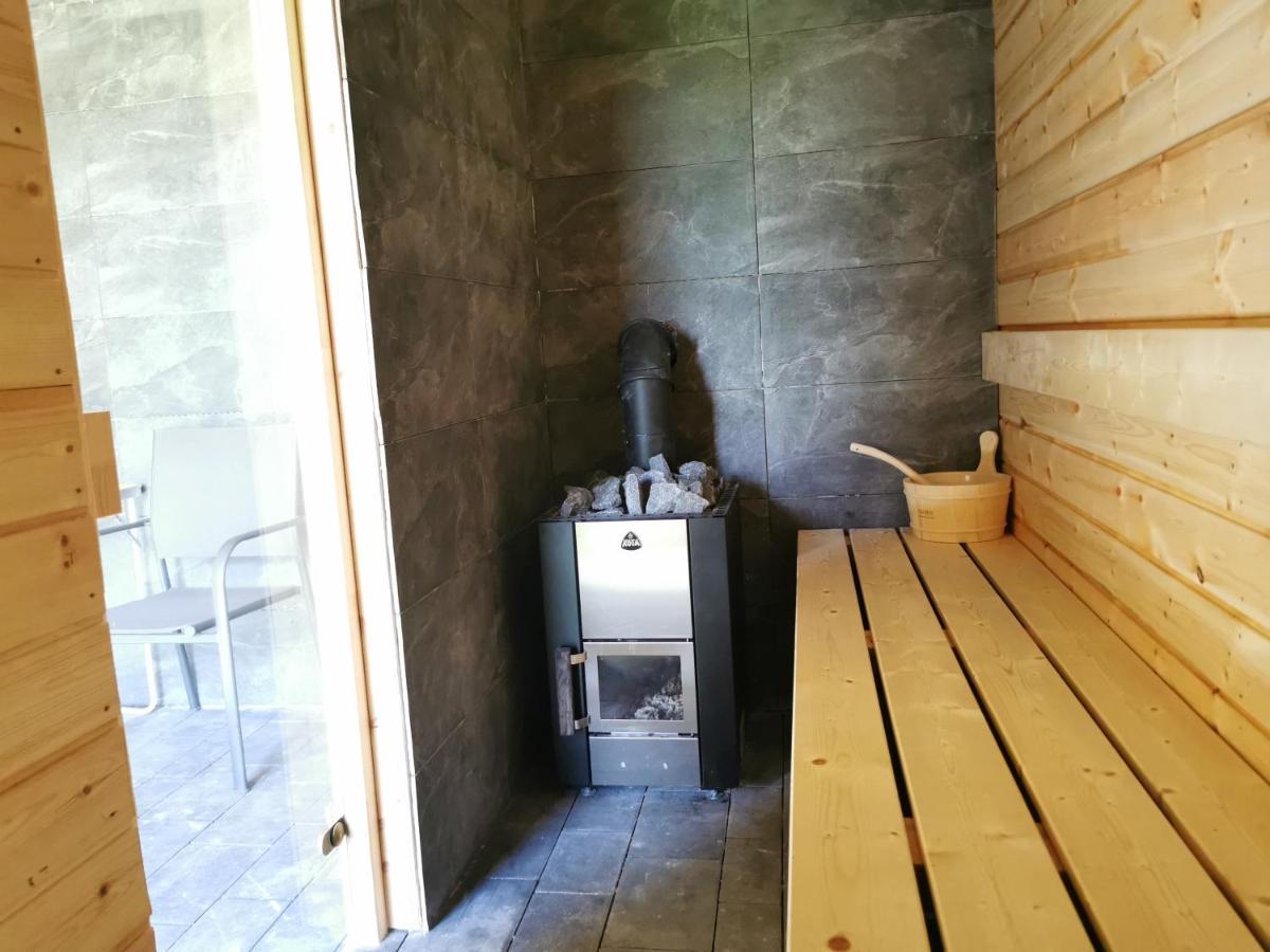 Domki Black Pearl Mielno Basen Sauna Jacuzzi Buitenkant foto