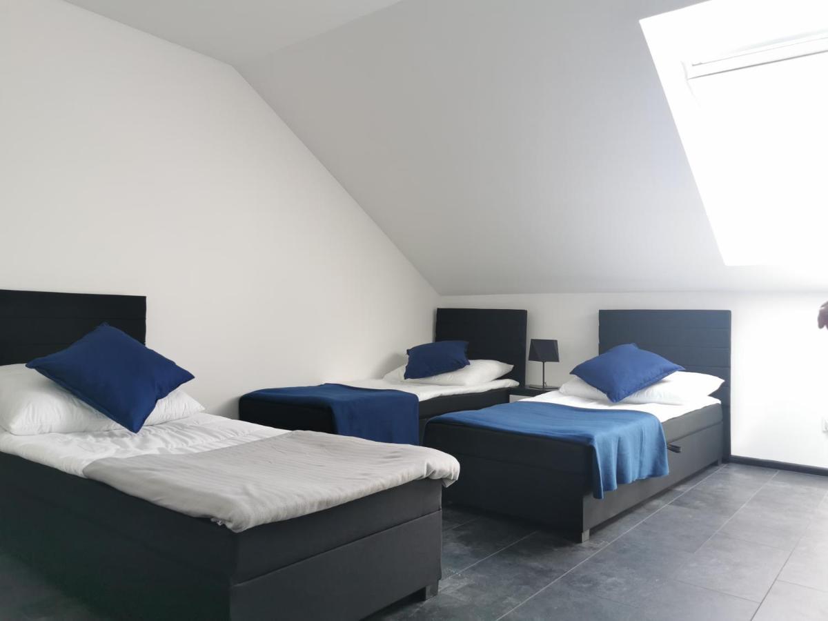 Domki Black Pearl Mielno Basen Sauna Jacuzzi Buitenkant foto