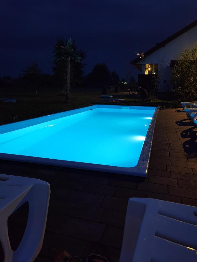 Domki Black Pearl Mielno Basen Sauna Jacuzzi Buitenkant foto