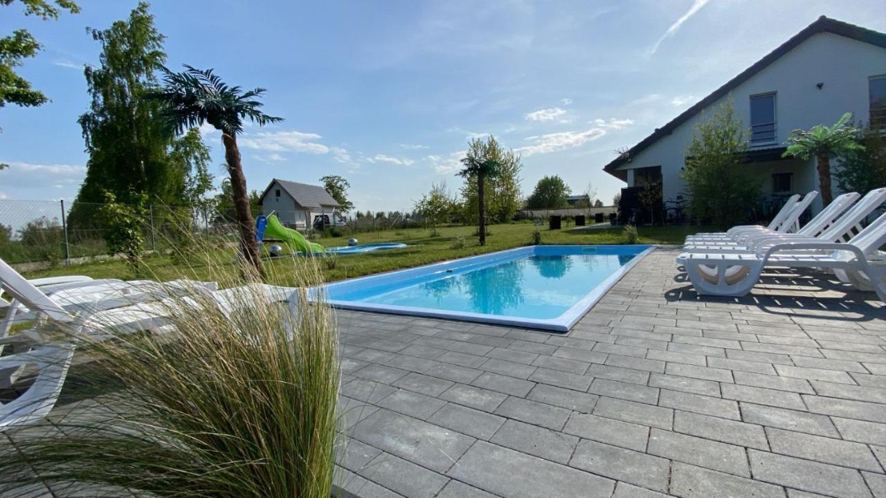 Domki Black Pearl Mielno Basen Sauna Jacuzzi Buitenkant foto